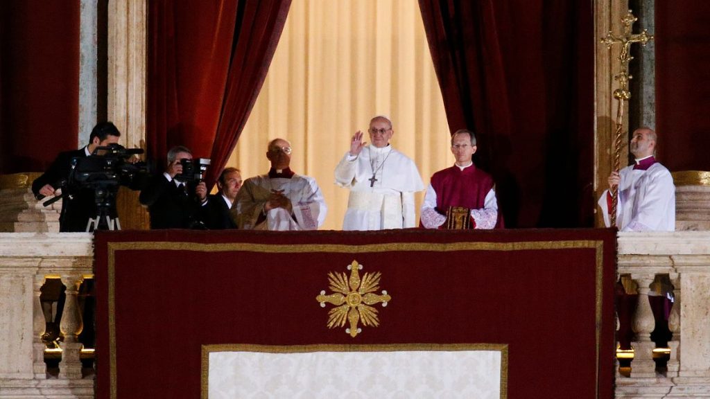 Pourquoi le nom du prochain pape pourrait indiquer ce qui nous attend pour l'Église catholique