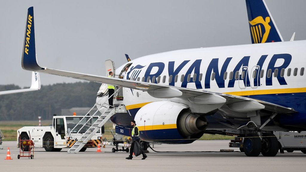 Ryanair fait face à la turbulence à mesure que les tarifs aériens diminuent tandis que les coûts augmentent