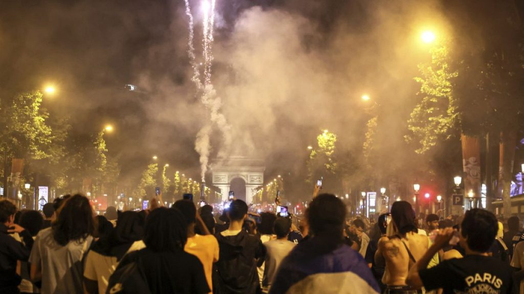 Deux personnes tuées, plus de 200 blessées en ligue des champions en France