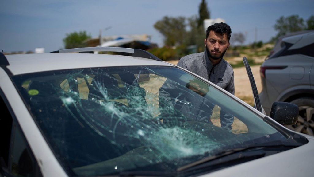 Bar des soldats israéliens visites dans les villages de la Cisjordanie en tournée organisée par `` aucun autre terrain '' aux Oscars gagnants