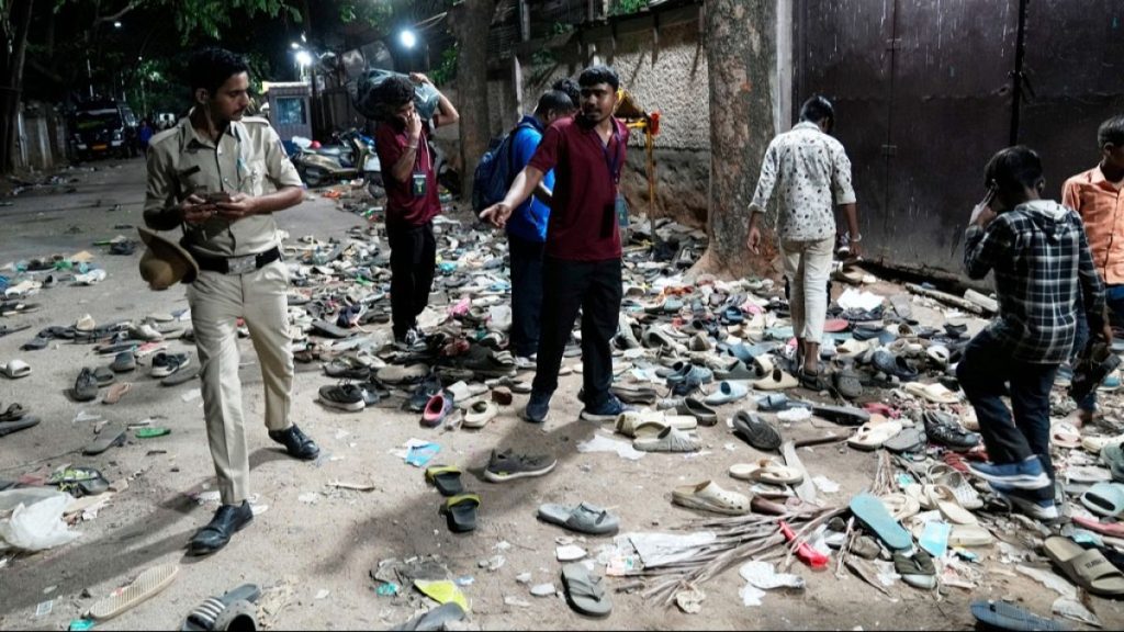 Au moins 11 personnes ont été tuées dans Stampede à l'extérieur du cricket Stadium dans le sud de l'Inde
