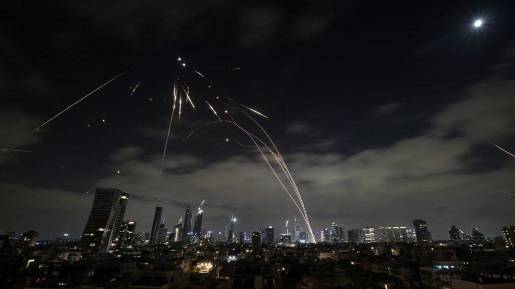 La campagne militaire des FDI en Iran peut durer plusieurs semaines, a déclaré l'ancien responsable israélien