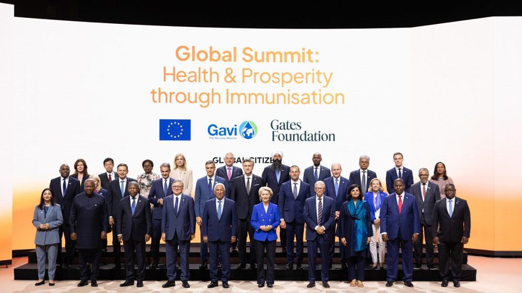 L'Europe mène l'effort de vaccin mondial alors que les États-Unis se retirent