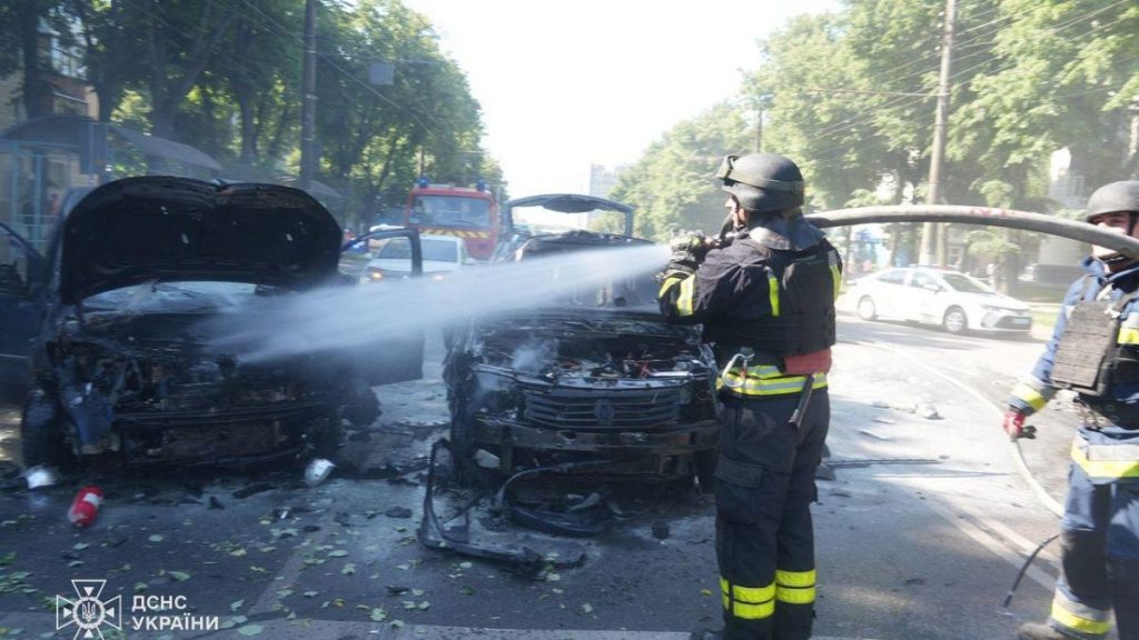 Attaque russe contre Sumy en Ukraine en tue au moins trois et blesse 20