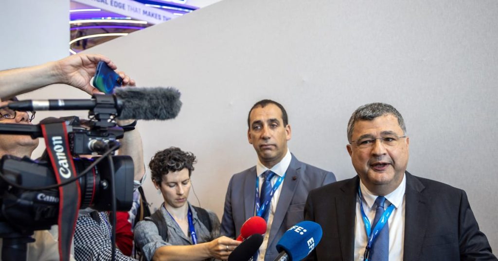 Le Rafael d'Israël menace le procès contre la France au cours de la fermeture de Paris Air Show