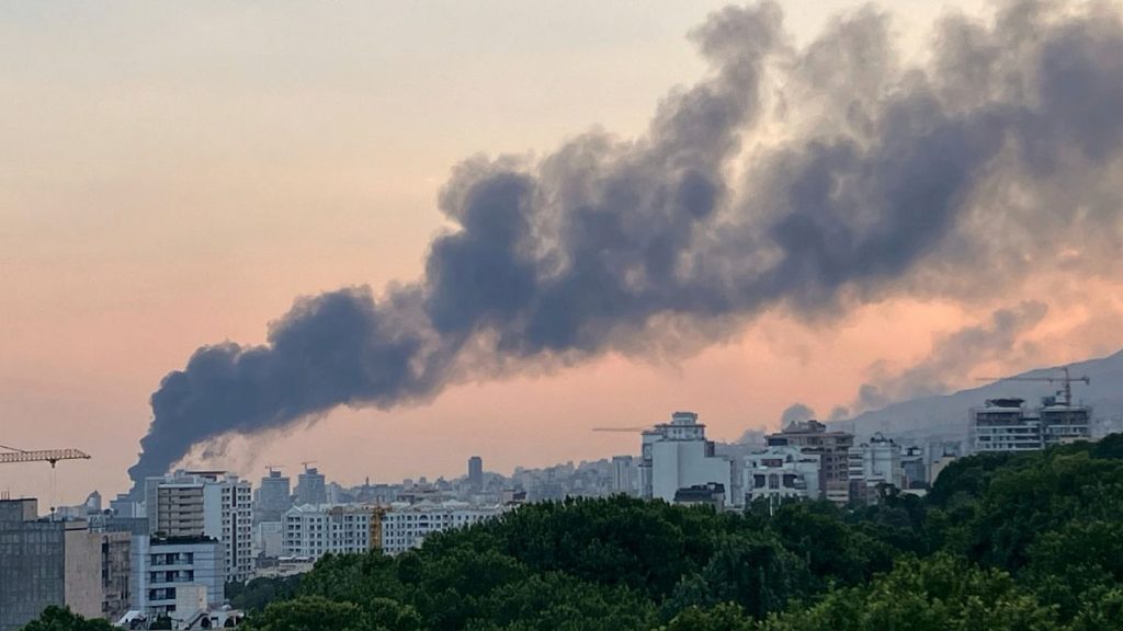 Le sort de Téhéran dans les airs alors que Trump promet une `` véritable fin '' pour le conflit Israël-Iran