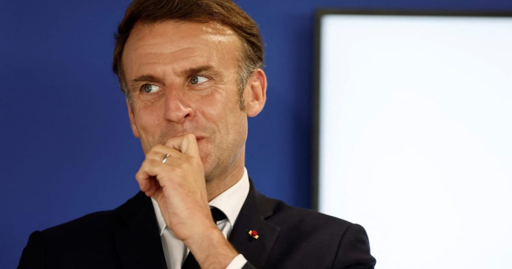 Problème de succession de Macron