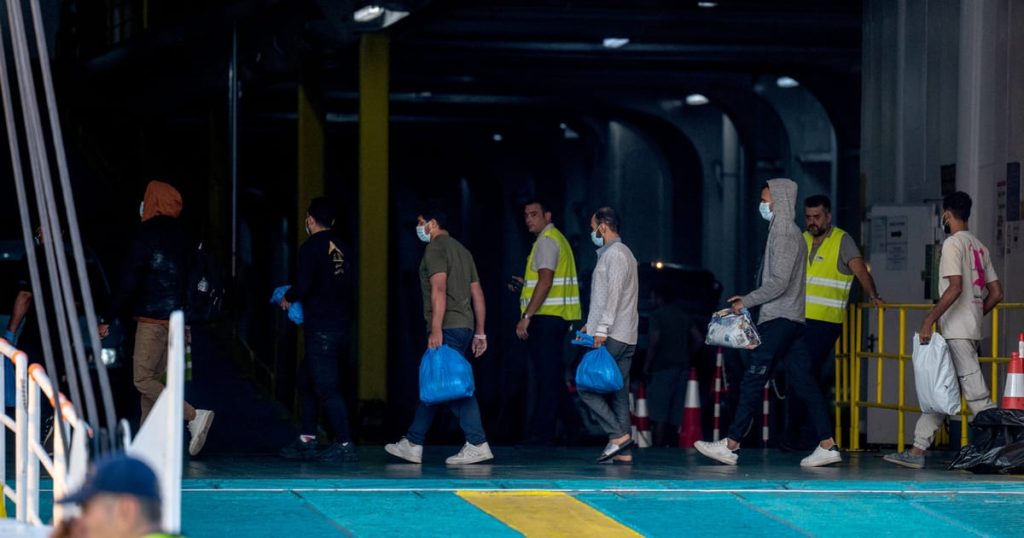 La Grèce pousse l'UE à prendre une ligne difficile sur la migration