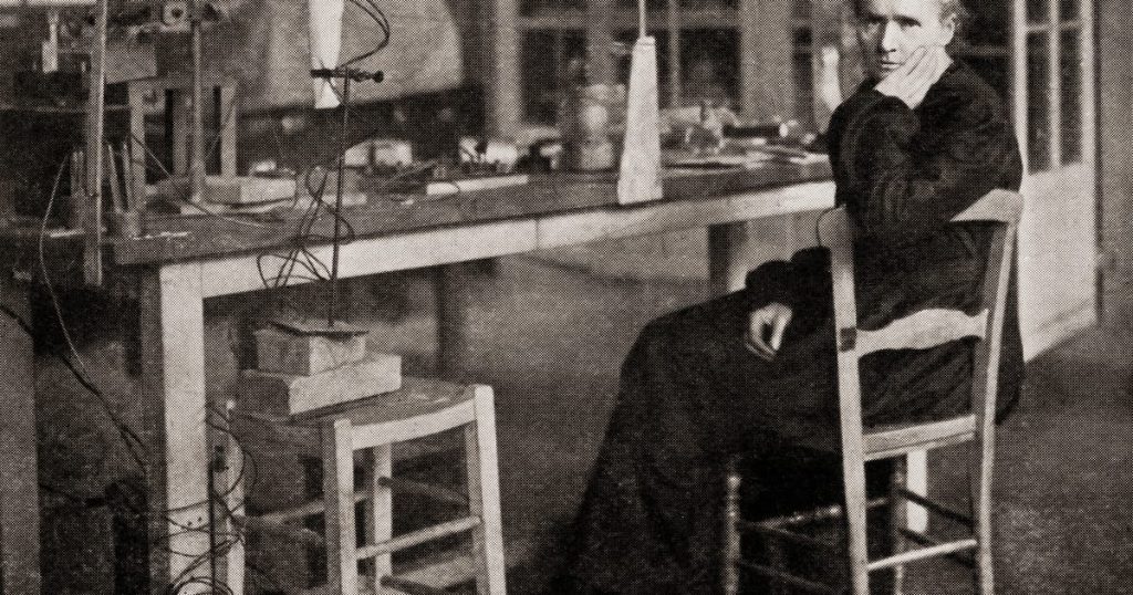 Les nouveaux billets de la BCE règnent le tir à la corde de la guerre française sur l'héritage de Marie Curie