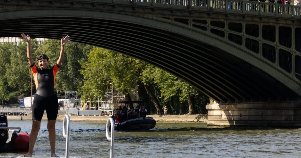 Seine La piscine ouverte donne à Paris le maire un autre bijou dans sa couronne verte