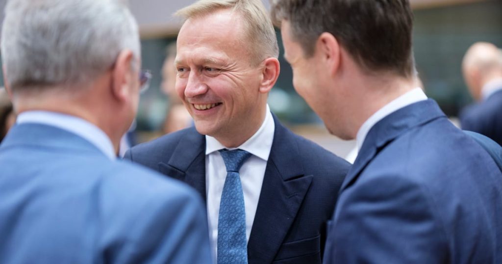 Varsovie Gloats, Berlin Bafle As UE Budget Fight devient national