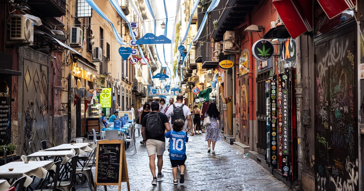 `` Naples est mort ': comment le sursourisme creux des villes italiennes