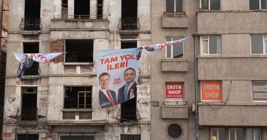 Les autorités turques élargissent la répression contre l'opposition