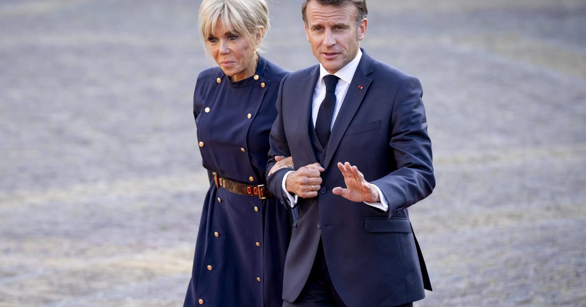 Macron dit que lui et Brigitte ont dû «poursuivre l'influenceur du dur à droite Candace Owens