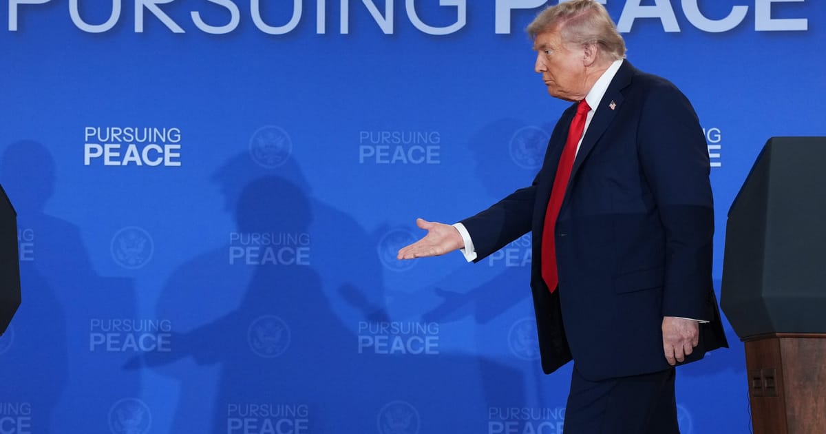 Trump enrôle Zelenskyy et les alliés européens après que Poutine parle fizzle