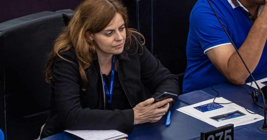 Le député italien craint la «vengeance» hongroise avant le vote de l'immunité