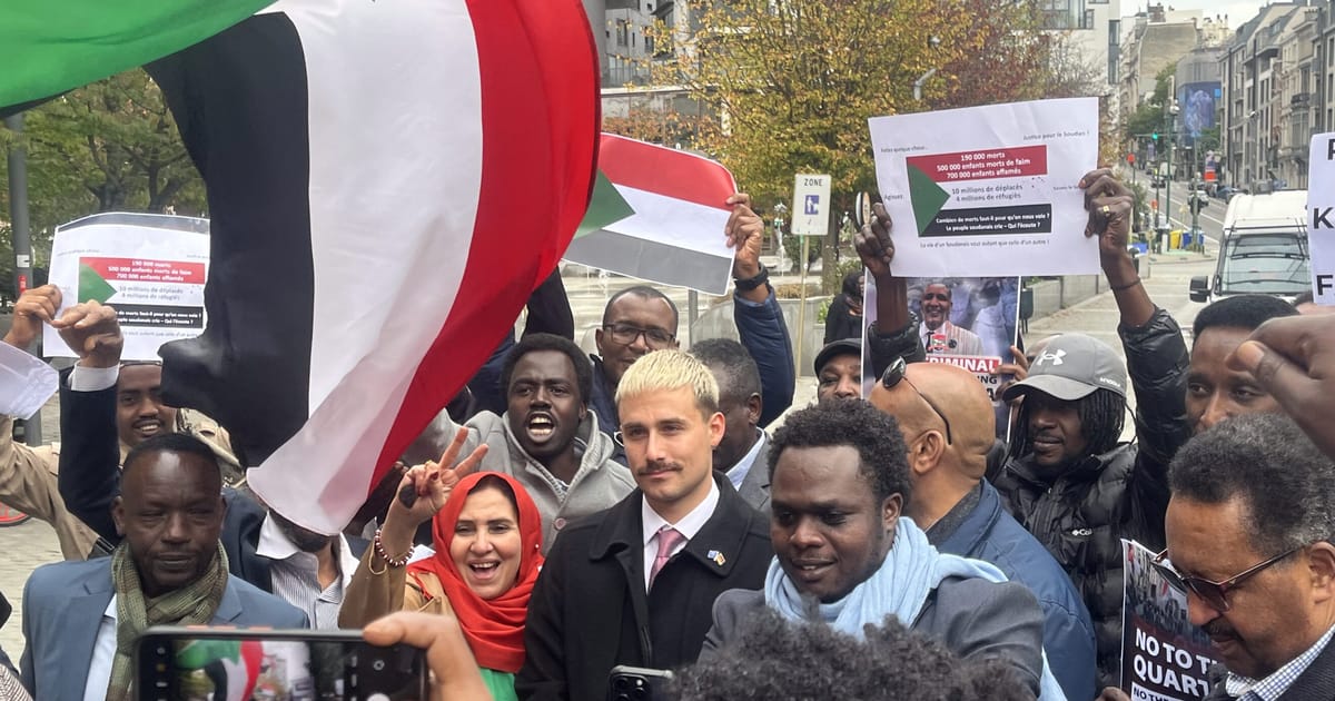 Le MEP a invité des miliciens liés au génocide à parler de la paix au Parlement européen