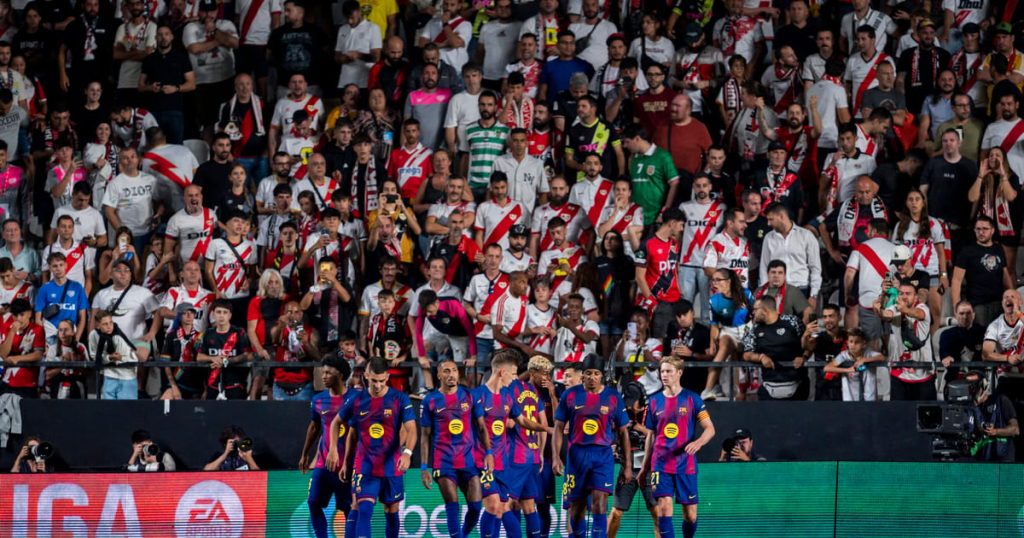 L'UEFA a mis la décision de permettre les matchs de football européens dans les pays étrangers