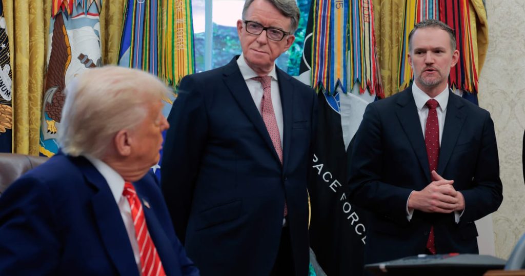 L'ambassadeur du Royaume-Uni Mandelson dit plus d'échanges avec Epstein «menteur» susceptible d'émerger