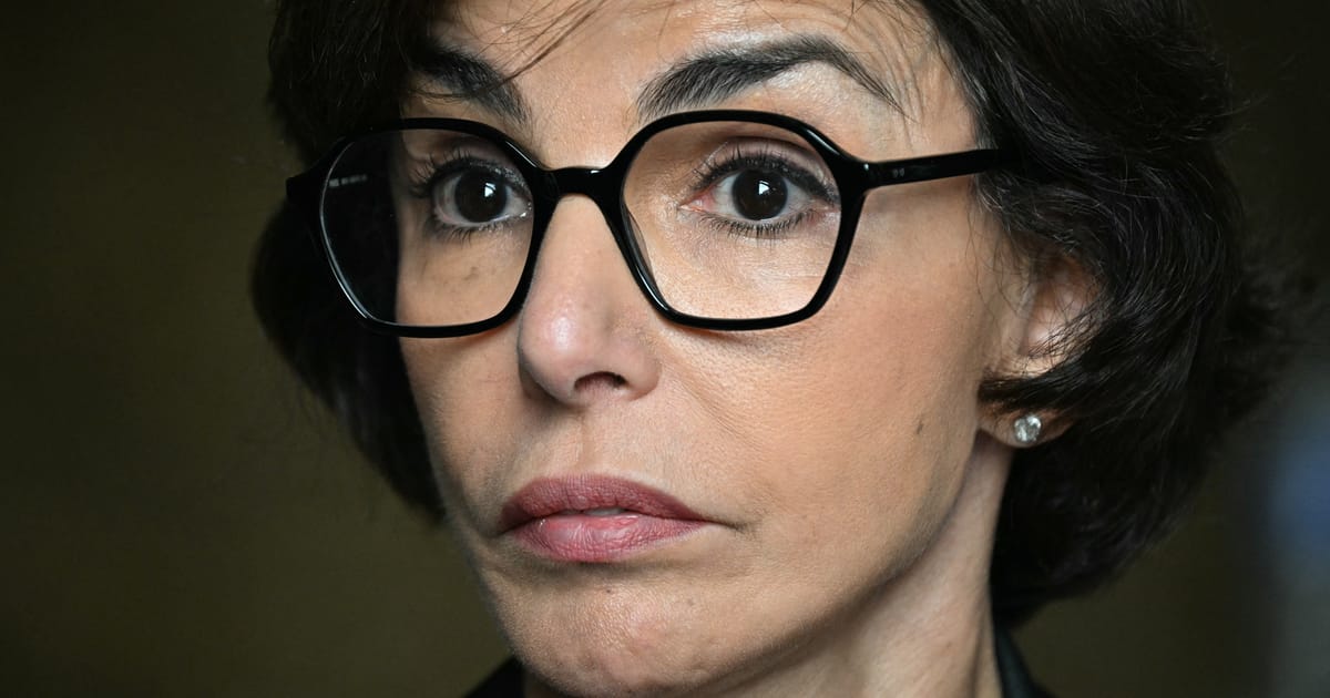 Les enquêteurs ont enquêter sur le maire de Paris pour le devant de premier plan pour avoir prétendument échoué à déclarer une collection de bijoux massive