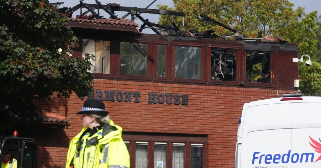 L'homme a été arrêté après une attaque incendiaire suspectée au bureau du député britannique