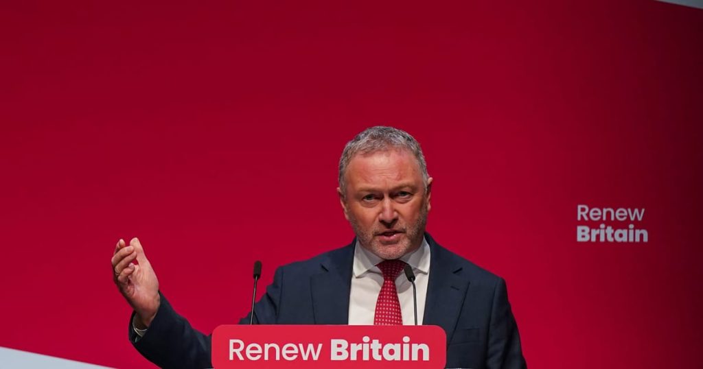 Top Starmer Ally dit que le livre à venir sur le travail ensemble «blanchira» les préoccupations antisémites de Corbyn