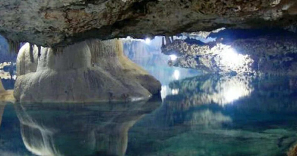 Un océan gigantesque découvert à 700 km sous la surface terrestre