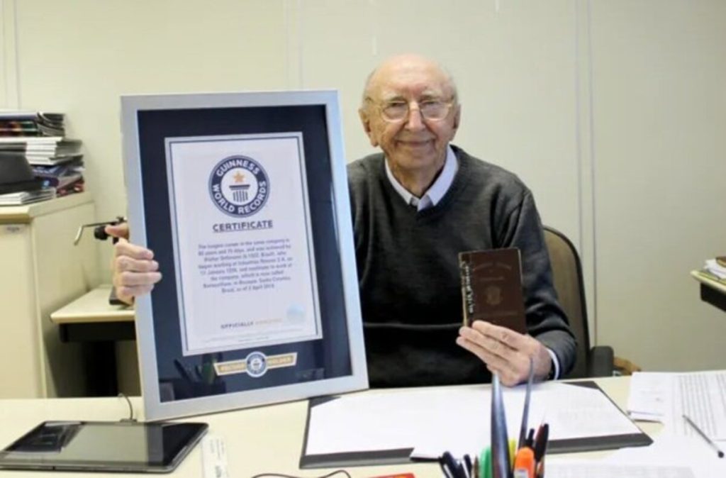 Une carrière débutée en pleine crise familiale