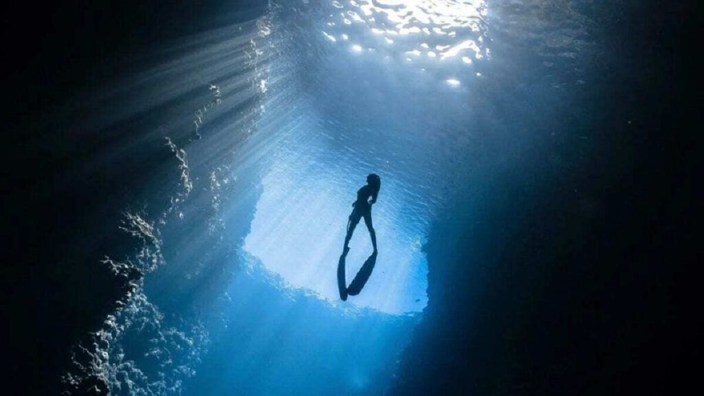 Une hydrosphère cachée au cœur du manteau terrestre