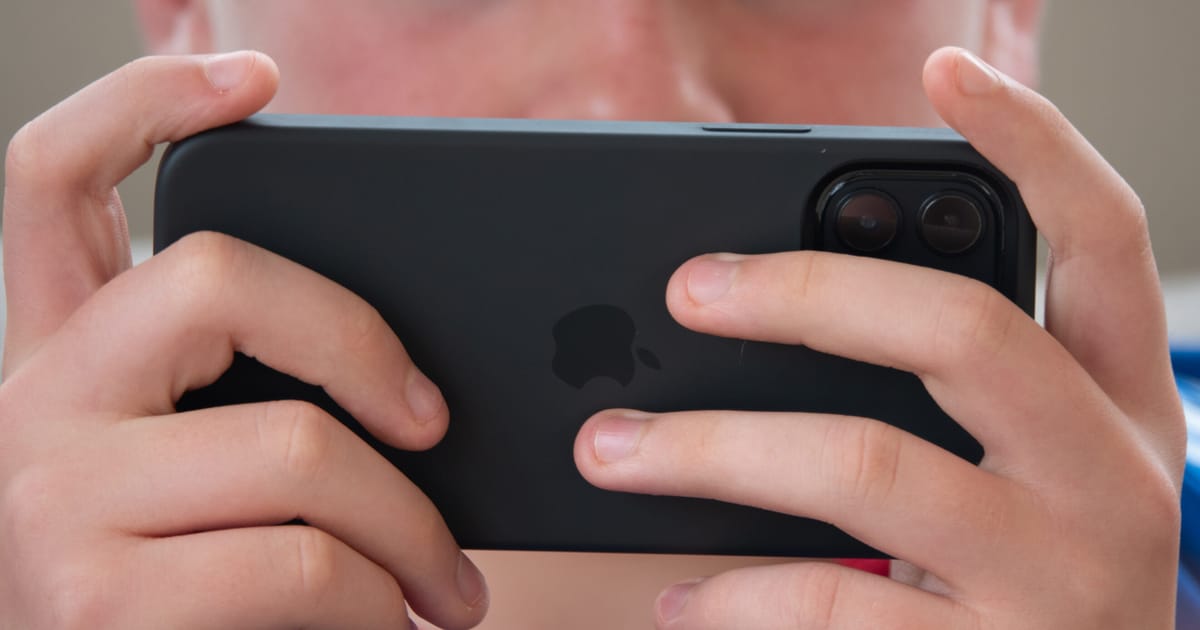 Une limite d'âge de l'UE pour les médias sociaux? Faire entrer les avocats