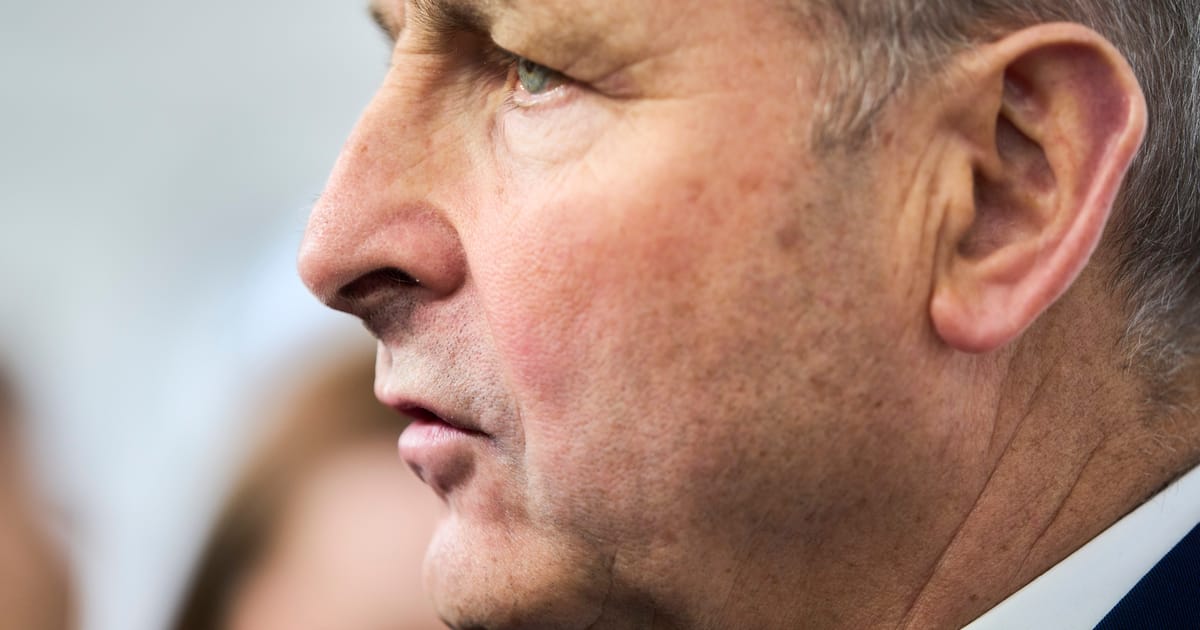 L'avenir de Micheál Martin en tant que PM irlandais dans le doute alors que son choix présidentiel s'écrase