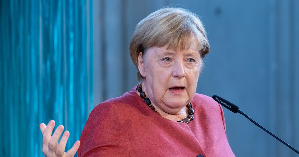 Visite non apologie d'Angela Merkel