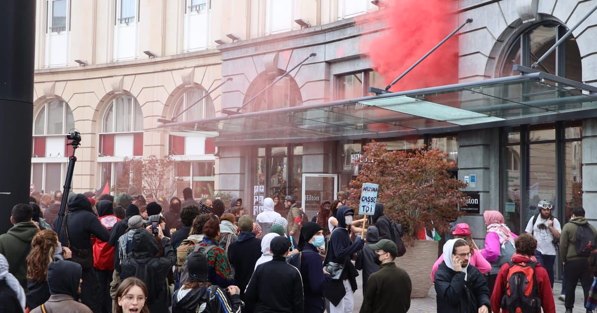La police affronte des manifestants alors qu'une énorme grève secoue Bruxelles