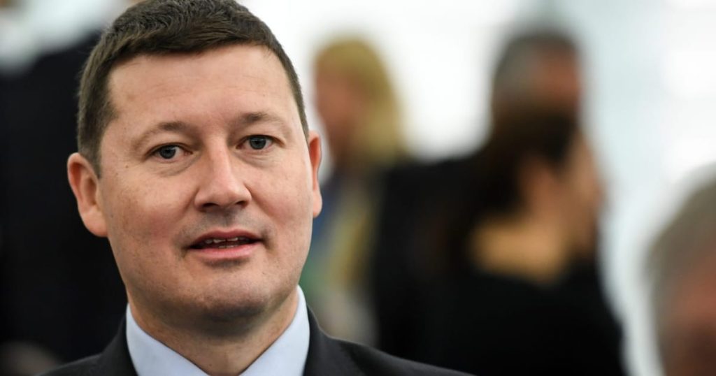 Selmayr discute du retour à Bruxelles – et les diplomates européens paniquent