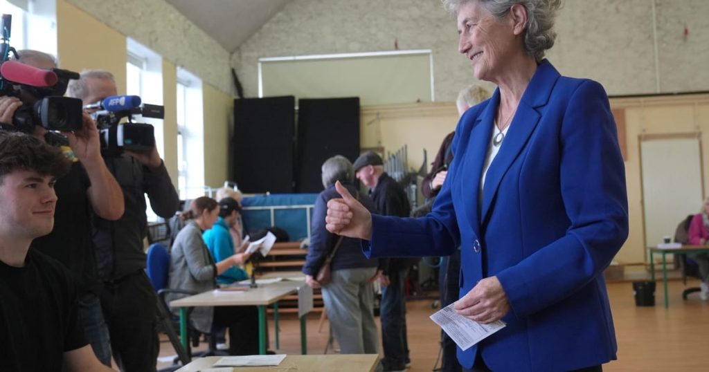 L'Irlande élit un président de gauche dans une victoire écrasante contre le gouvernement