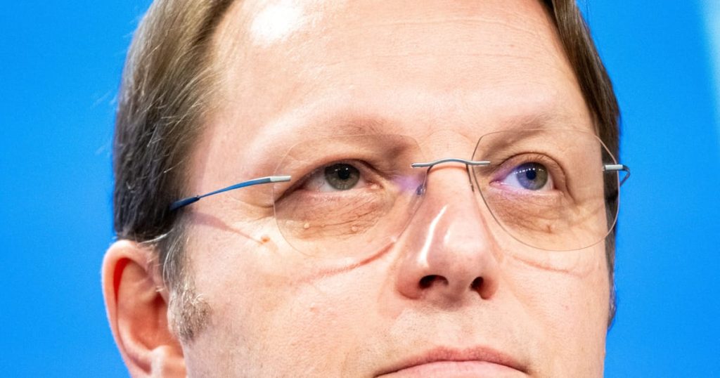 La Commission va enquêter sur les informations selon lesquelles les espions d'Orbán auraient ciblé des responsables européens à Bruxelles