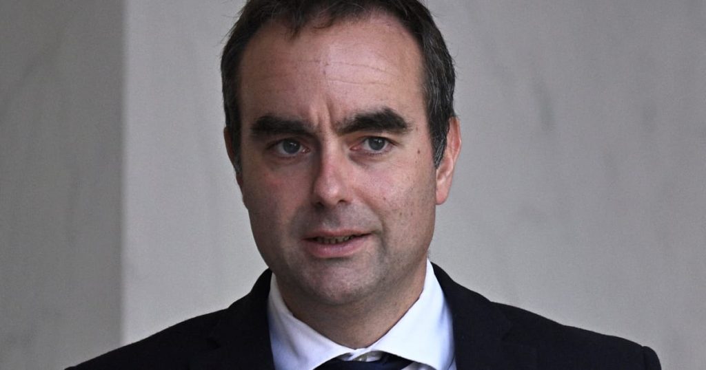 La France déclassée par S&P alors que l'incertitude budgétaire "reste élevée"