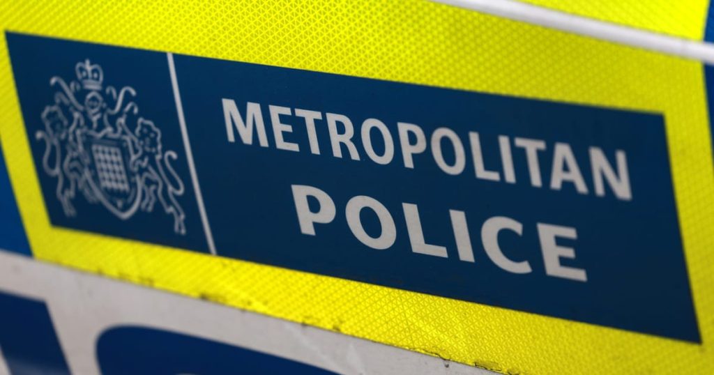 La police de Londres arrête trois hommes soupçonnés d'espionnage au profit de la Russie