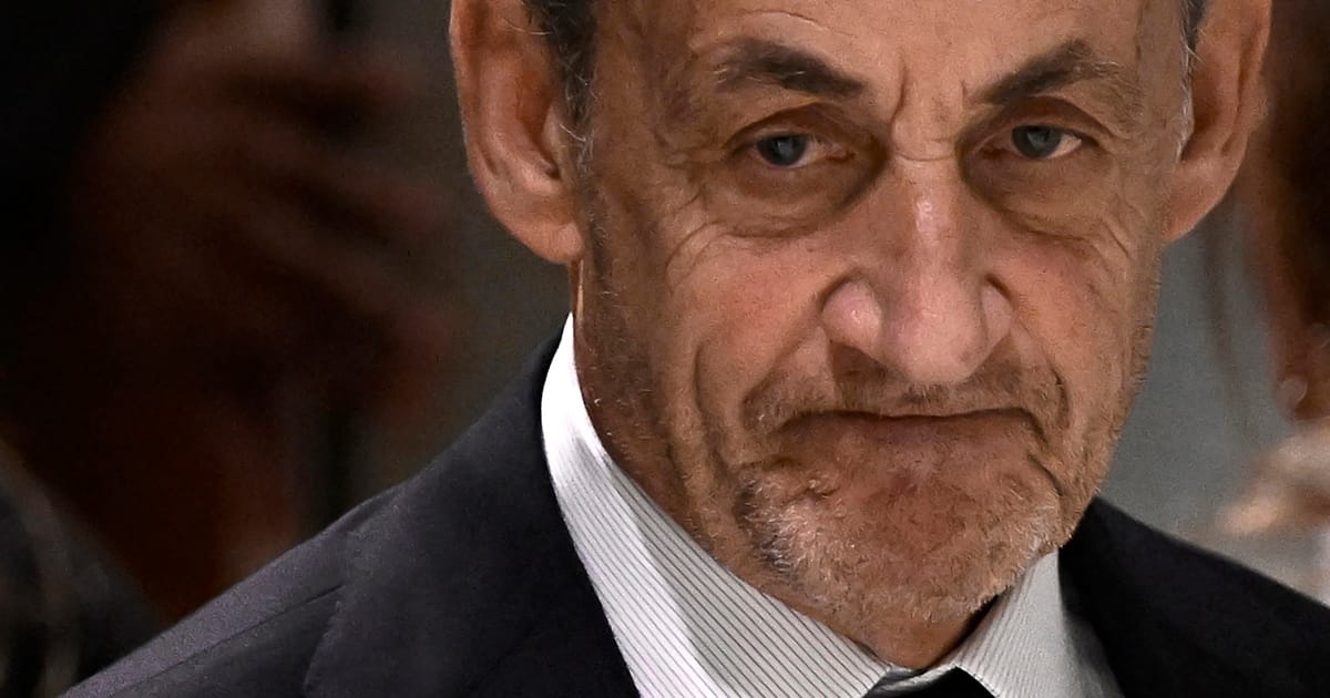 L'ancien président français Nicolas Sarkozy en prison mardi
