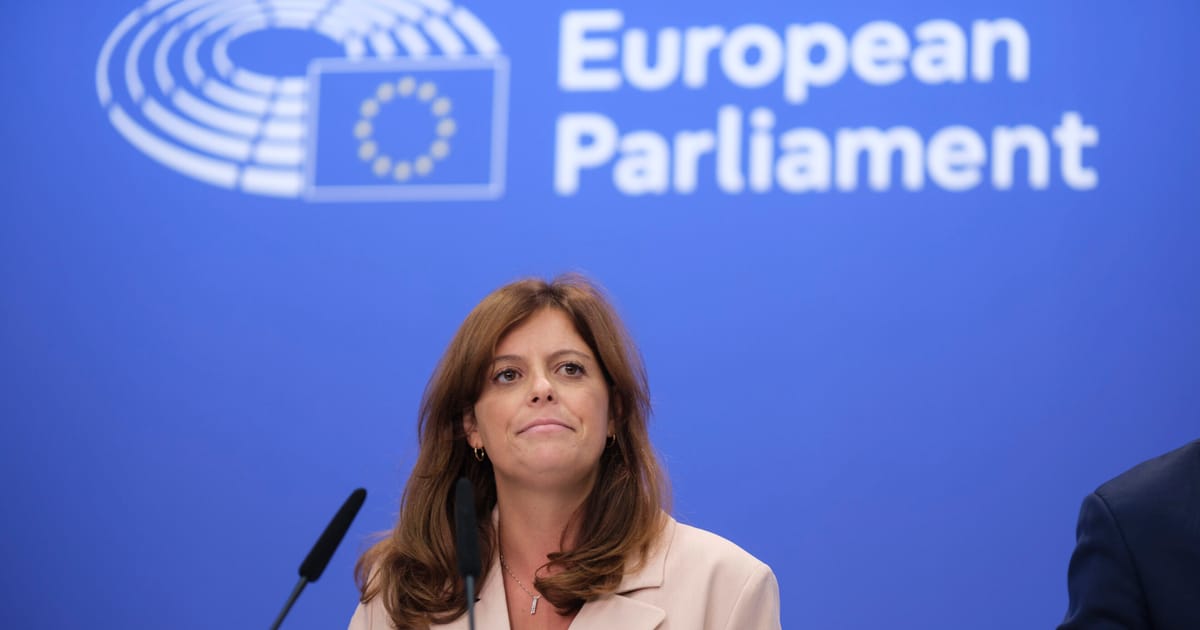 Le Parlement européen protège le législateur de gauche des poursuites en Hongrie d'Orbán