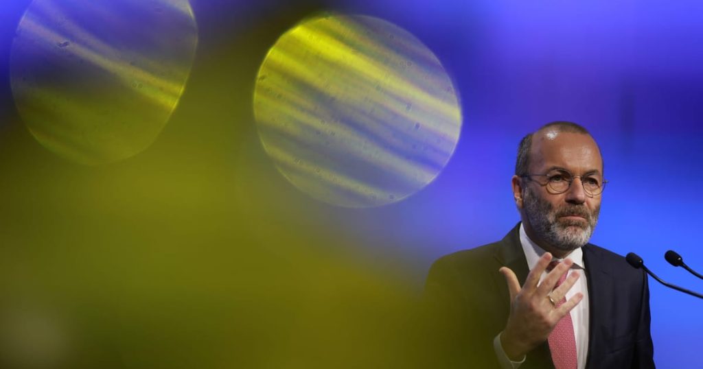 Le chef des conservateurs de l'UE prévient qu'il pourrait faire échouer l'accord avec les socialistes sur la présidence du Parlement