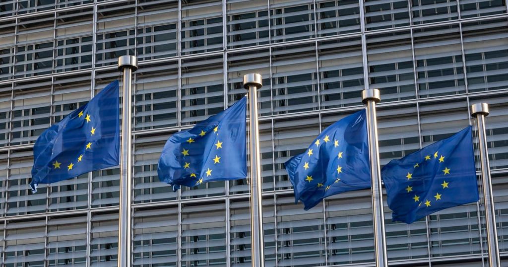 Le personnel de l’UE se mobilise contre la restructuration alors que les craintes de pertes d’emploi grandissent