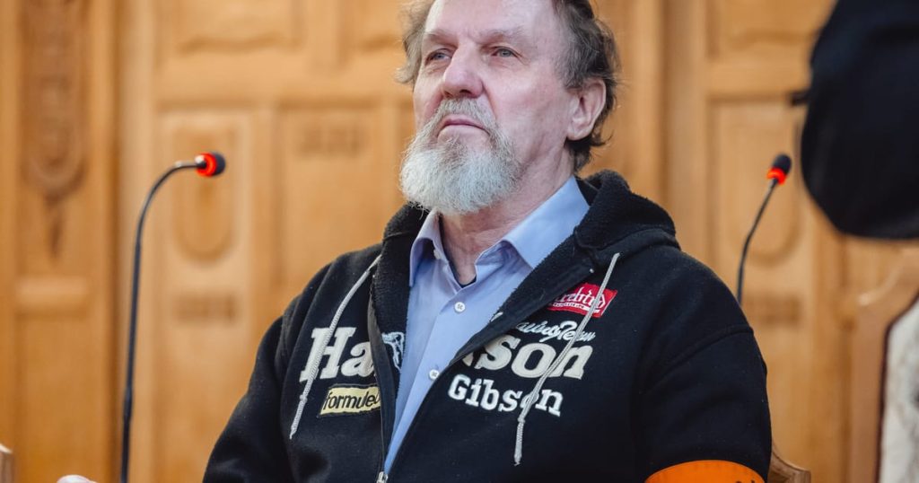 Le poète et tireur qui a tiré sur le Slovaque Fico condamné à 21 ans de prison