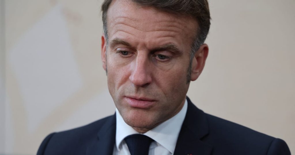 Macron demande à PM de trouver un moyen de sortir de la crise une fois de plus après la démission de choc