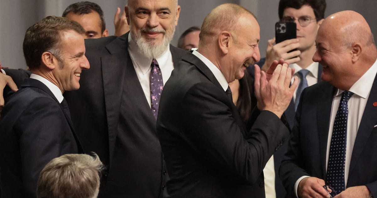 Trump s'est moqué des dirigeants européens sur l'Arménie-Albanie