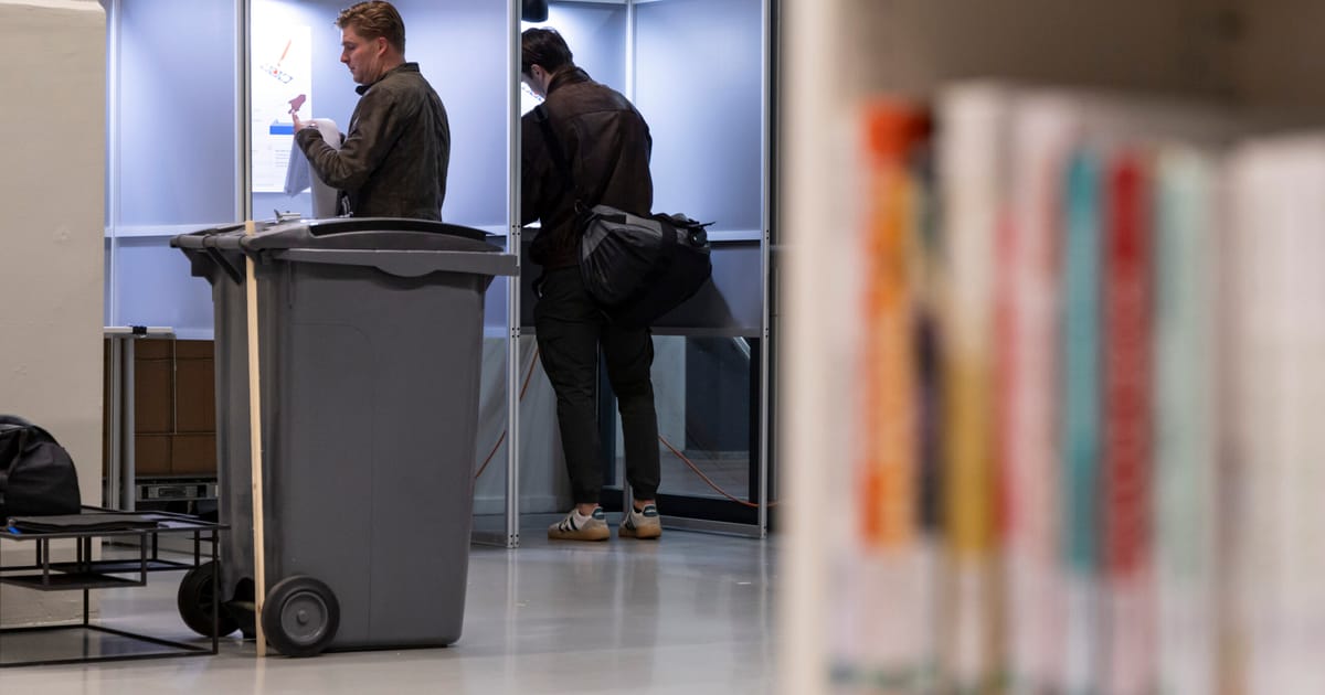 Alors que les Pays-Bas se déplacent vers le centre, Bruxelles regarde