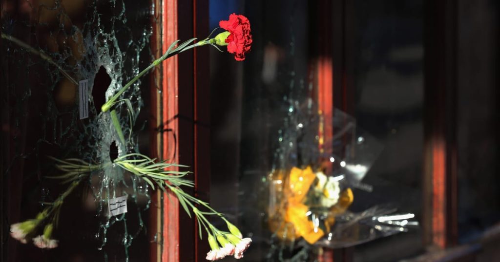 Attentats de Paris : 10 ans après, la politique en France porte encore des cicatrices
