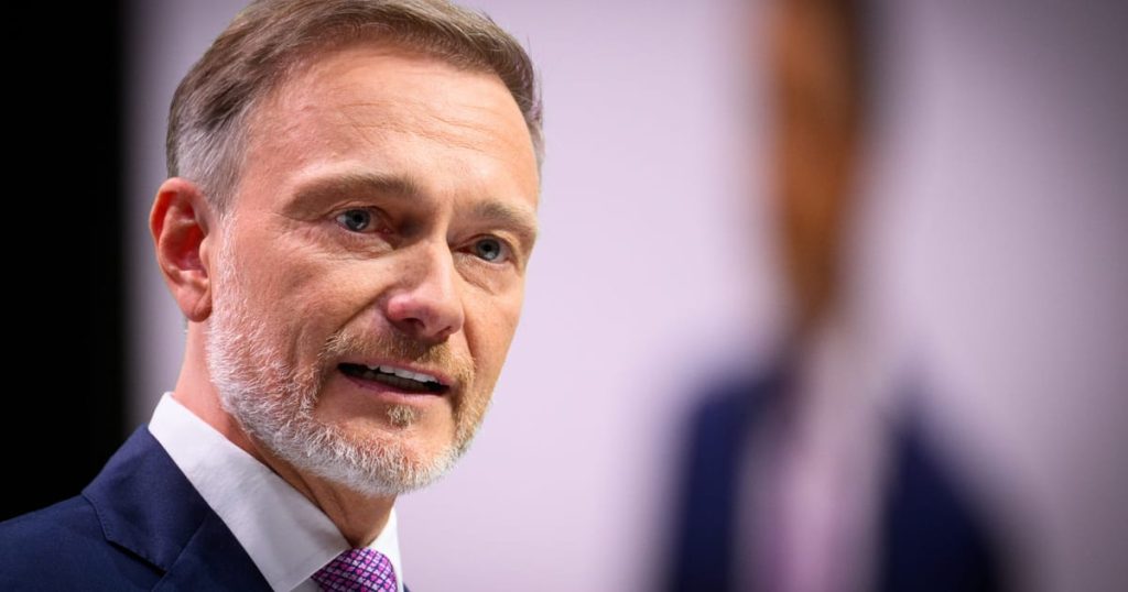 Christian Lindner : de ministre allemand des Finances à vendeur de voitures d'occasion