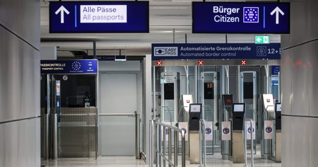 L'UE s'apprête à durcir encore les règles en matière de visa pour les Russes