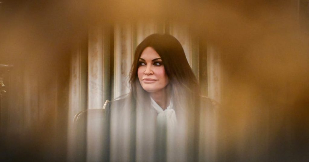 La Chine s'en prend à l'envoyée américaine à Athènes, Kimberly Guilfoyle